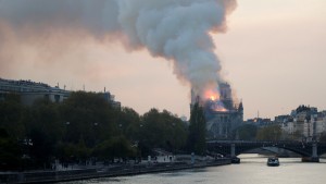 Incendio en la catedral Notre Dame de París